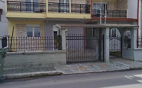 Polys Apartment And Paraskevi Studio With View
